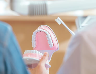 治療は歯周病の程度によって異なります